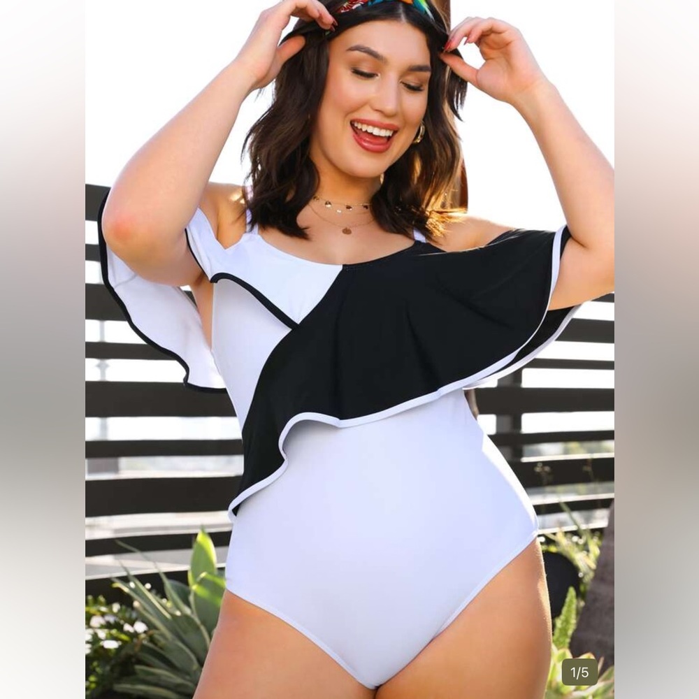 SHEIN Black & White Colorblock Ruffle Shoulder One Piece Swimsuit Sz 2XL